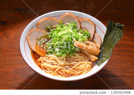 Note: The steam is synthetic. Soy sauce ramen with green onion and pork fillets. 130502406