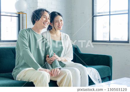Stylish house couple Stylish house couple 130503120