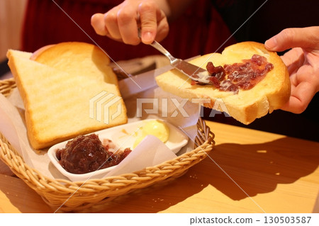 Bean paste and butter toast for breakfast 130503587