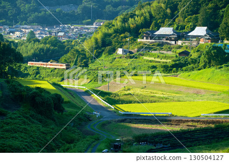 里山的秋天 里山的秋天 130504127