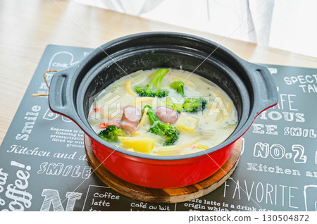 家常奶油燉菜配義大利麵 130504872