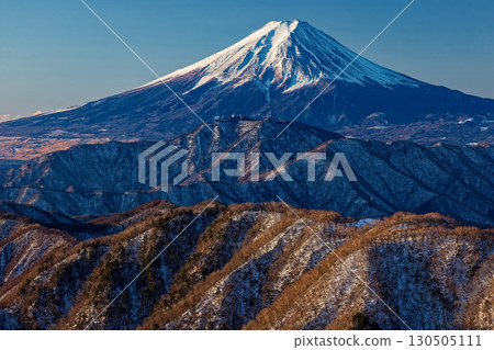 Mount Fuji in the morning as seen from Shiratani-no-maru on the Daibosatsu mountain range Mount Fuji in the morning as seen from Shiratani-no-maru on the Daibosatsu mountain range 130505111