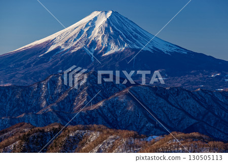 清晨從大菩薩山的白谷丸眺望富士山 130505113