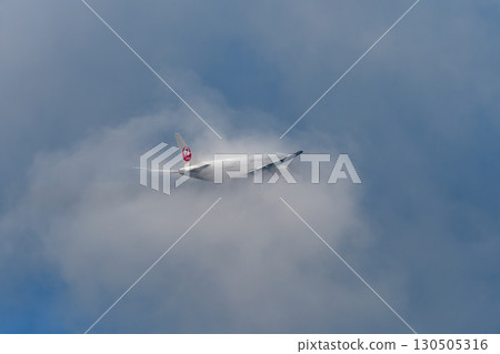 各種表情的飛機雲蒸汽 777 各種表情的飛機雲蒸汽 777 130505316