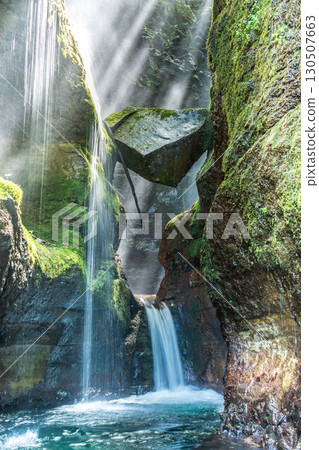 近根澤 大澤 瀑布的光輝 130507663