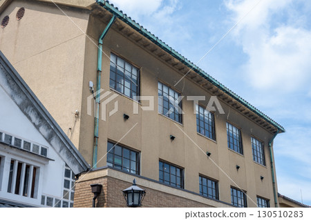 A beautiful Sunday scene in Kurashiki, Okayama Prefecture, Japan A beautiful Sunday scene in Kurashiki, Okayama Prefecture, Japan 130510283