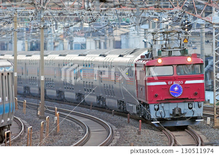 東北本線、小久赤羽、JR東日本、EF81-133（田端）+ E26系列（大久）、仙后座 130511974