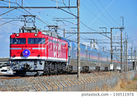 東北幹線、栗橋東鷲宮、JR東日本、EF81-95（田端）+ E26系列（奧）、仙后座 130511978