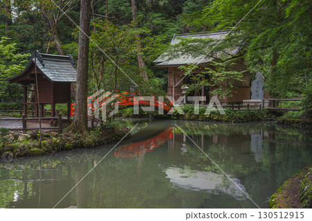 View of Oguni Shrine, Ichinomiya of Totomi Province, in Morimachi (Shizuoka Prefecture) View of Oguni Shrine, Ichinomiya of Totomi Province, in Morimachi (Shizuoka Prefecture) 130512915