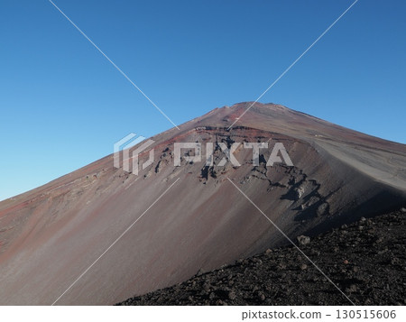 從寶永山頂眺望富士山頂 130515606