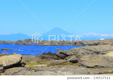 Mt. Fuji seen from Miura Peninsula 130517312