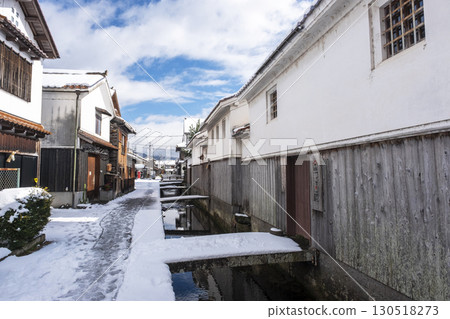 白壁倉庫雪景 白壁倉庫雪景 130518273