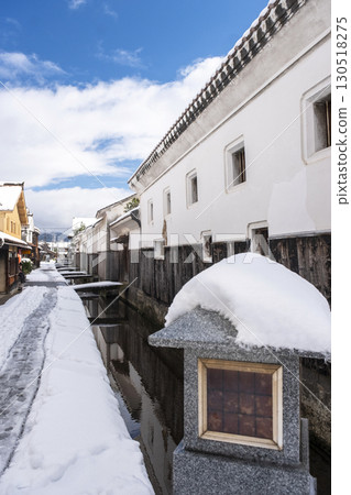 白壁倉庫雪景 白壁倉庫雪景 130518275