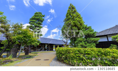Kakegawa Castle shining against the blue sky Kakegawa Castle shining against the blue sky 130518685