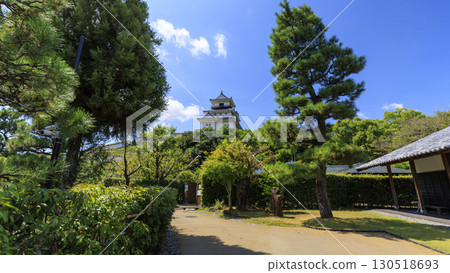 Kakegawa Castle shining against the blue sky Kakegawa Castle shining against the blue sky 130518693
