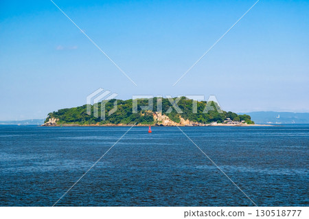 Sarushima, an uninhabited island in Yokosuka City, Kanagawa Prefecture Sarushima, an uninhabited island in Yokosuka City, Kanagawa Prefecture 130518777