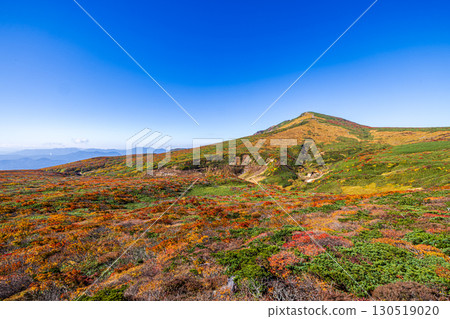 栗駒山的秋色令人嘆為觀止 130519020