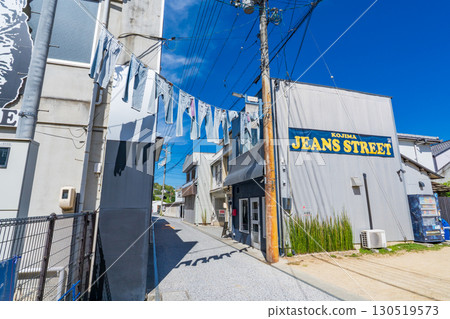 岡山縣倉敷市兒島盛夏的兒島牛仔褲街 130519573