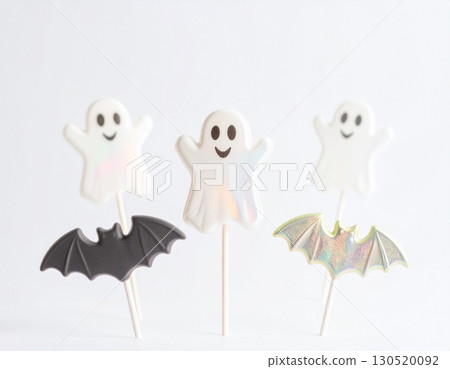可愛的幽靈和蝙蝠糖果 可愛的幽靈和蝙蝠糖果 130520092