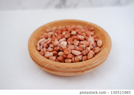 Natural Unpeeled Peanuts for Roasting Natural Unpeeled Peanuts for Roasting 130521965