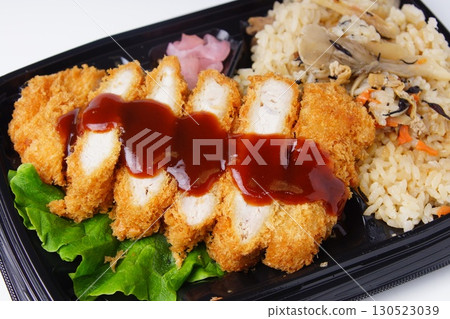 Loin pork cutlet bento 130523039