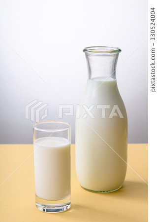 Morning milk pouring breakfast table Morning milk pouring breakfast table 130524004