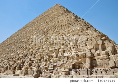 Pyramid of Khufu (Giza) 130524535