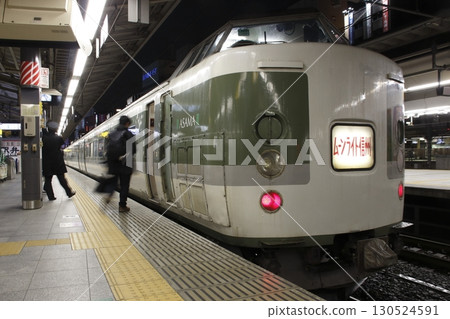 Rapid Moonlight Shinshu (189 series Nagano cars: Shinjuku ⇔ Shinano-Omachi) Rapid Moonlight Shinshu (189 series Nagano cars: Shinjuku ⇔ Shinano-Omachi) 130524591