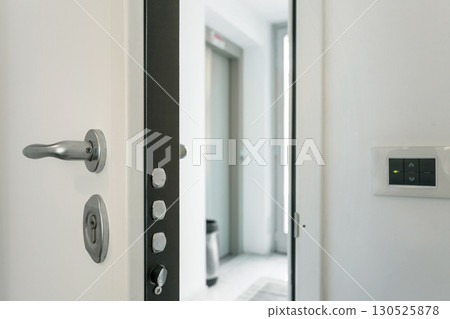Armored door Armored door 130525878