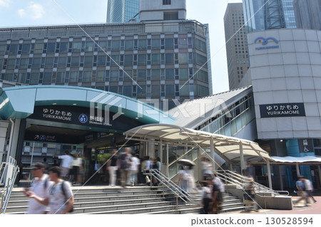 Yurikamome Shimbashi Station Yurikamome Shimbashi Station 130528594