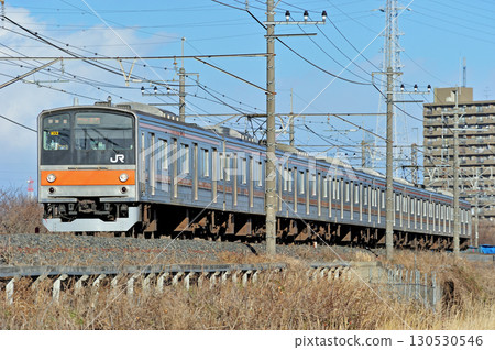 Musashino Line Higashi-Kawaguchi - Higashi-Urawa JR East 205 series M33 train (Makuhari) 130530546