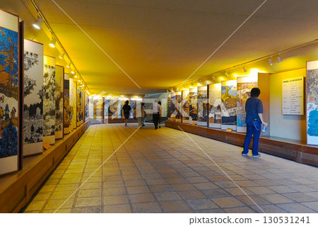 Underground gallery leading from Iseshi Station to Okage Yokocho Underground gallery leading from Iseshi Station to Okage Yokocho 130531241