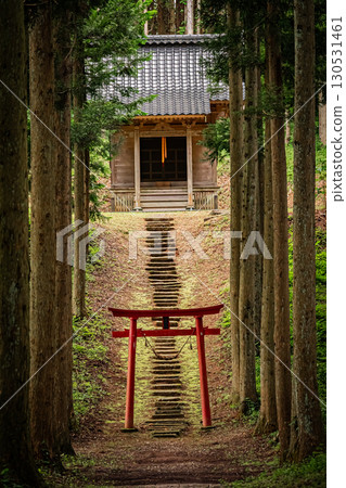 The historic shrine and natural scenery of Onoso Shrine in Yuza Town, Yamagata Prefecture The historic shrine and natural scenery of Onoso Shrine in Yuza Town, Yamagata Prefecture 130531461