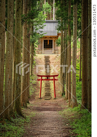 The historic shrine and natural scenery of Onoso Shrine in Yuza Town, Yamagata Prefecture The historic shrine and natural scenery of Onoso Shrine in Yuza Town, Yamagata Prefecture 130531473