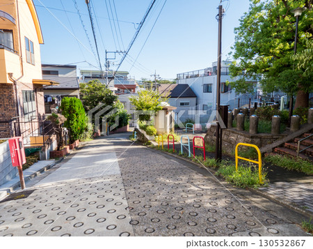 [Ota Ward] The hilly streets of Magome in the early morning 130532867
