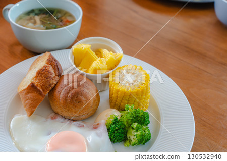 西式健康早餐盤 130532940