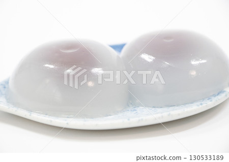 Water bun Water bun 130533189