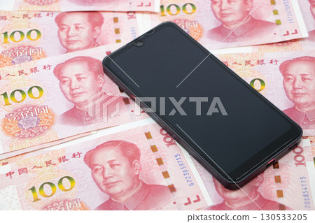 Chinese Yuan Smartphone 130533205
