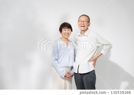 Senior couple 130539166