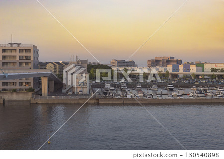 Evening view of the seaside from Hakkeijima Station 130540898