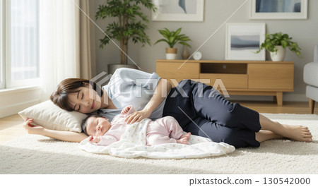 妻子哄寶寶睡覺 130542000