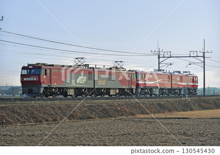 Tohoku Main Line Higashiwashimiya-Kurihashi JR Freight EH500-32 (Sendai) + EH800-19 (Goryokaku) 130545430