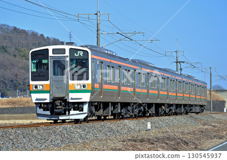 兩毛線、大平下岩船、JR東日本、211系列、A56編組(高崎) 兩毛線、大平下岩船、JR東日本、211系列、A56編組(高崎) 130545937