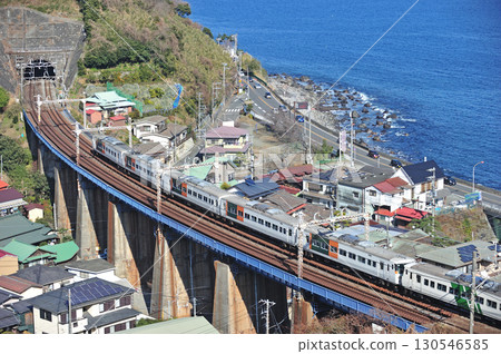 Tokaido Main Line, Hayakawa-Nebukawa, JR East, 185 series, A8+C3 formation (Omiya), Odoriko 130546585
