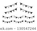 一套黑白相間的花環 130547244