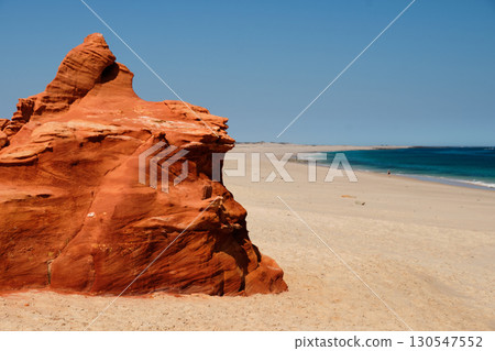 Red rock - Cape Leveque 130547552