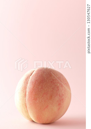 peach  130547627