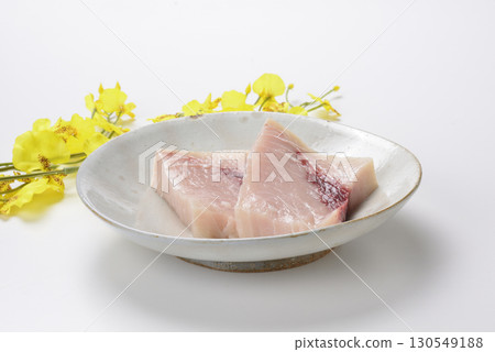 Raw swordfish Raw swordfish 130549188