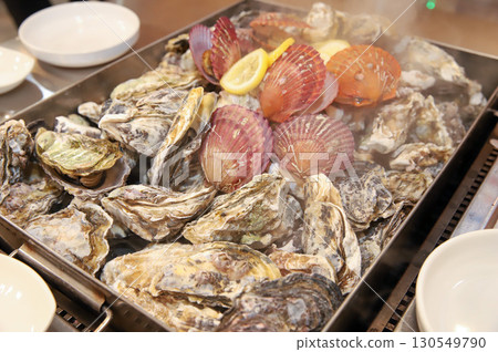 Korean Seafood Food. Steamed oysters and scallops 130549790
