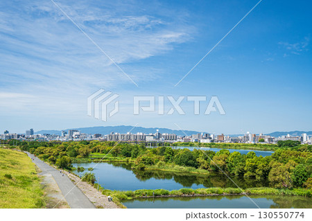 Johoku Wando as seen from Sugawara Johoku Bridge, Osaka City Johoku Wando as seen from Sugawara Johoku Bridge, Osaka City 130550774